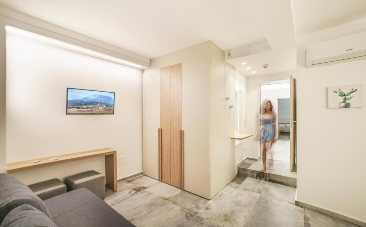 Oasi Del Golfo Suites B&B 卡斯泰拉马莱 外观 照片