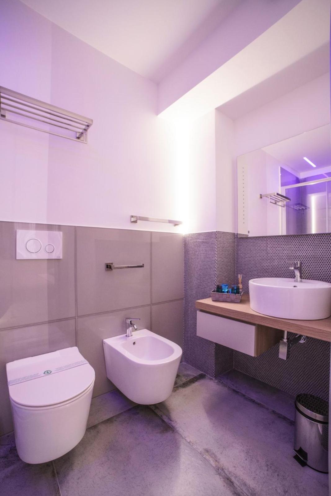Oasi Del Golfo Suites B&B 卡斯泰拉马莱 外观 照片