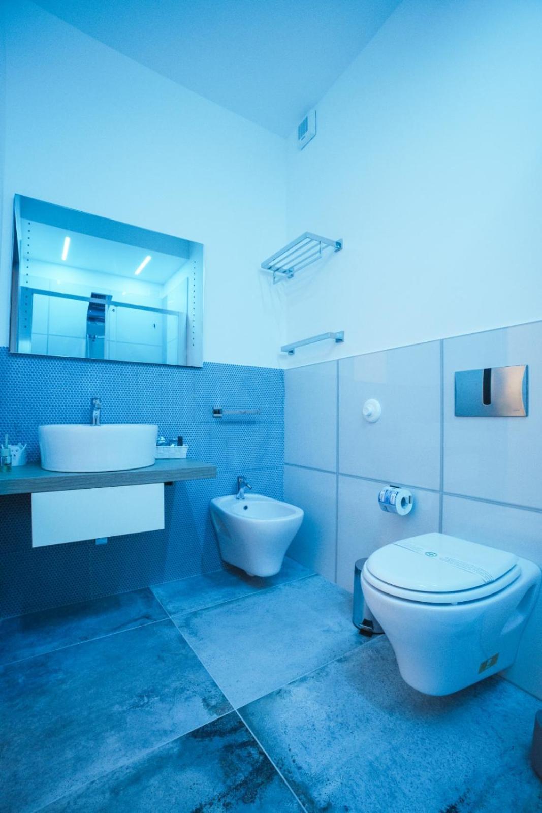 Oasi Del Golfo Suites B&B 卡斯泰拉马莱 外观 照片